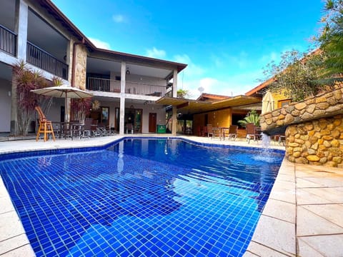 Bird's eye view, Coffee/tea facilities, Seating area, Pool view, Swimming pool, Swimming pool