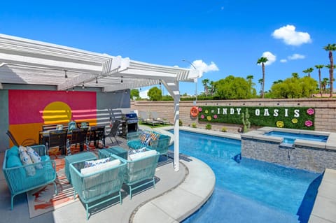 BBQ facilities, Balcony/Terrace, Dining area, Swimming pool