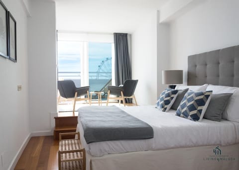 Bed, Photo of the whole room, Bedroom, Sea view