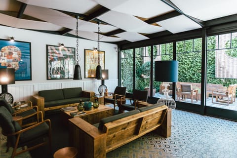 Communal lounge/ TV room