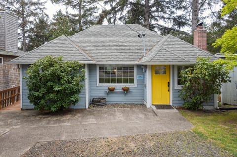 Yellow Abode MCA#801 House in Manzanita