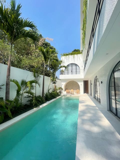 Property building, Patio, Swimming pool