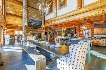 Luxury Family Cabin at Summit West Cabin in Snoqualmie Pass