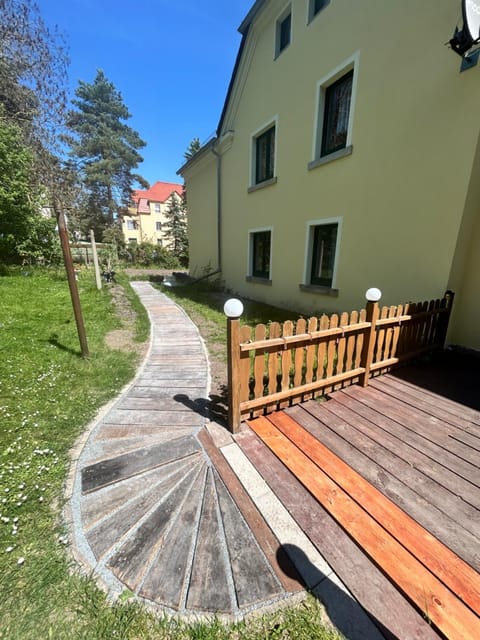 Facade/entrance, Garden