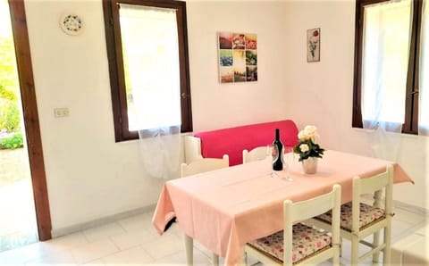 Ferienhaus Casa Geranio - Villaggio Galanu House in Sardinia