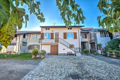 Property building, Property building