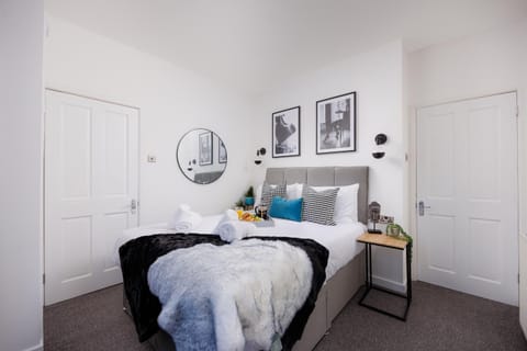 Bed, Decorative detail, Bedroom