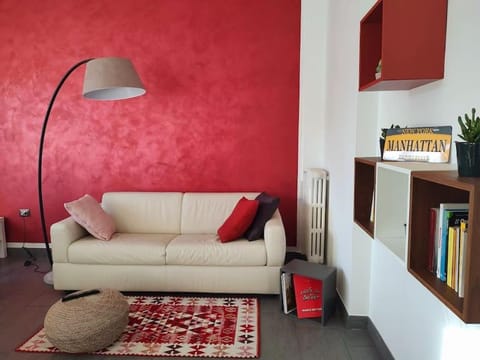 Library, Living room, Seating area