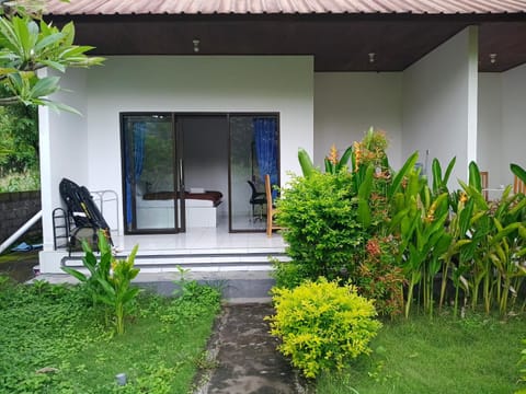 Giri Homestay Vacation rental in Abang