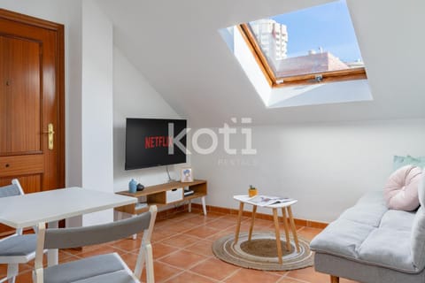 TV and multimedia, Living room, Dining area