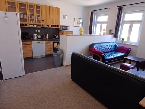 Kitchen or kitchenette, Living room, Seating area, dishwasher