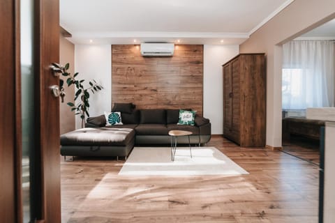 Bed, Photo of the whole room, wardrobe, air conditioner