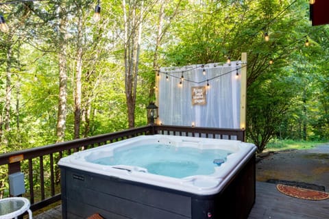 Adventure Lodge Villa in Gatlinburg