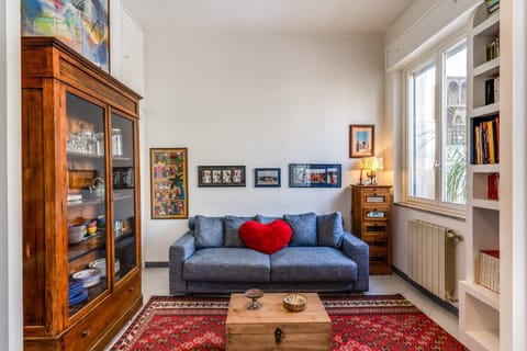 Living room, Photo of the whole room, Seating area