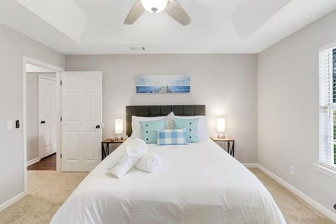 Lake Retreat near Savannah House in Pooler