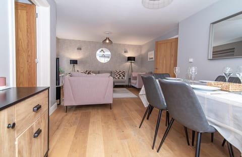 Elegant Ludlow Haven: 4Bed Ultimate Tranquility House in Ludlow