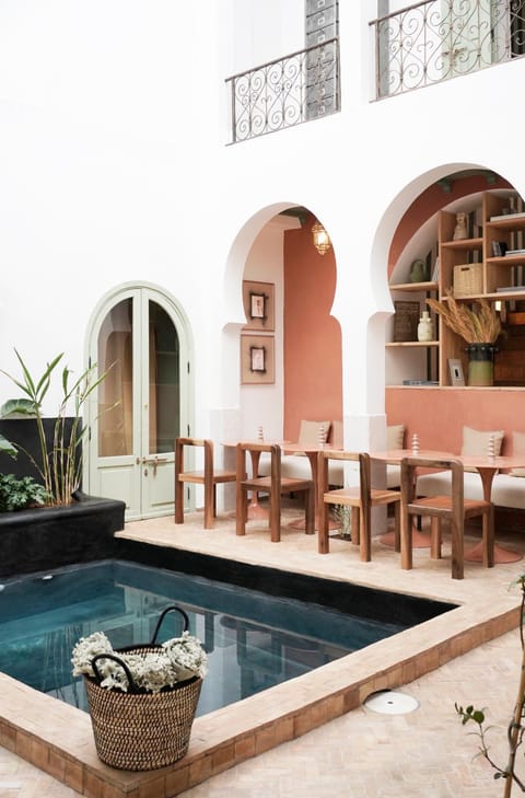 Property building, Swimming pool