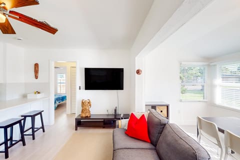 Palm Shadow Sanctuary House in Dania Beach