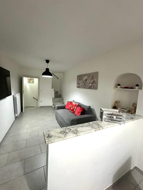 TV and multimedia, Kitchen or kitchenette, kitchen