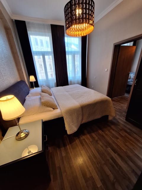 Bed, Bedroom, wardrobe