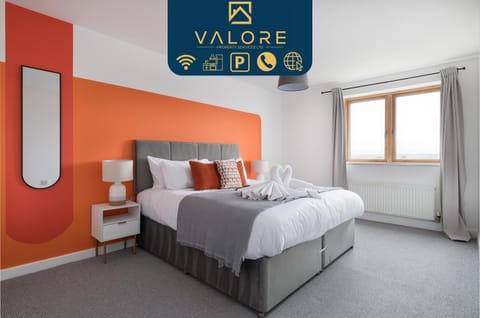 Luxury 2 bed, Central, Free Parking, Smart TV By Valore Property Services Apartment in Milton Keynes