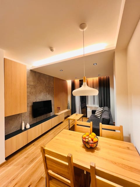 Communal lounge/ TV room, Living room, Dining area