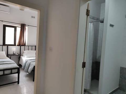 Bed, Bedroom, air conditioner