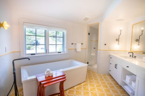 Coastal La Jolla Luxury w AC, Patios, & Massive Ocean Views! House in La Jolla