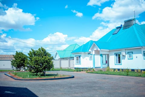 Property building, Day
