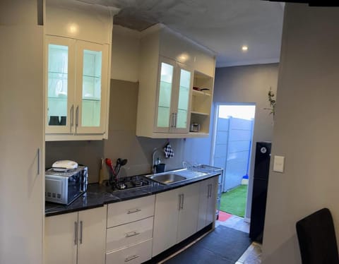 A WARMY HOUSE - Confort for all. Vacation rental in Cape Town