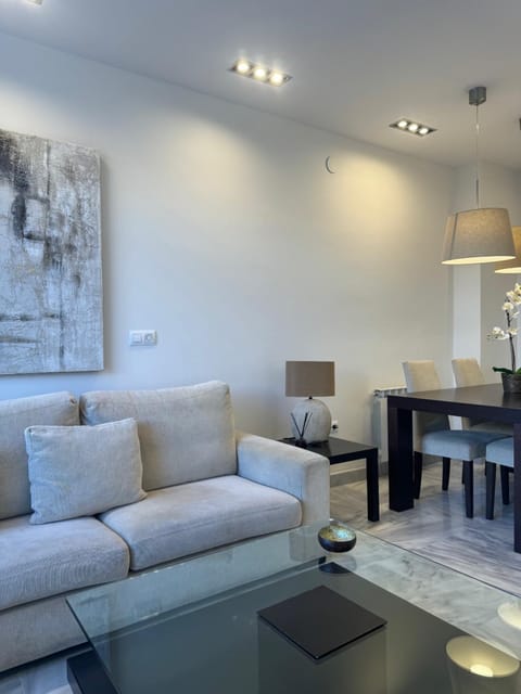 Living room, Seating area, Dining area