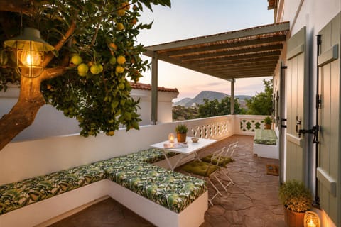 Property building, Balcony/Terrace