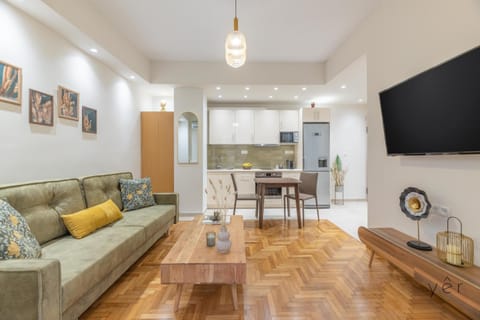 Communal lounge/ TV room, TV and multimedia, Kitchen or kitchenette, Living room, Seating area, Dining area, Evening entertainment, minibar