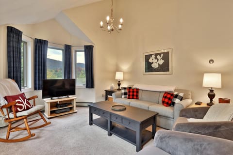 Pico Mountain Condo E306 condo Apartment in Mendon