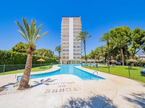 Property building, Garden, Pool view, Swimming pool