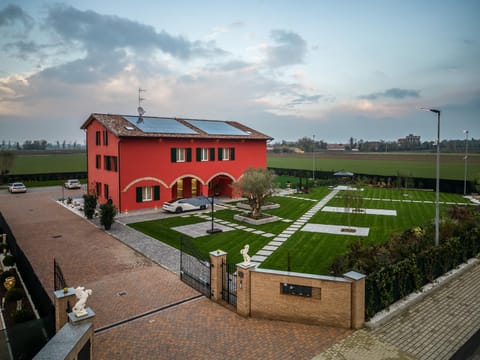 Property building, Garden, Garden view, Landmark view