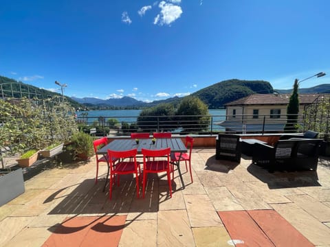 Natural landscape, Balcony/Terrace, Lake view