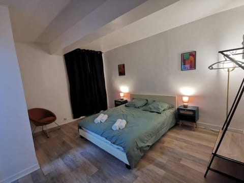 Bloody Mary Apartment in Île-de-France