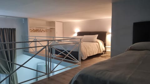 Bed, Other, Photo of the whole room, Bedroom, wardrobe