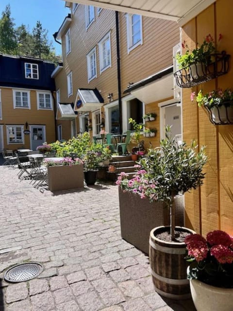 Property building, Garden view