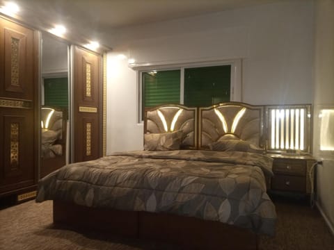 Bed, Bedroom, wardrobe