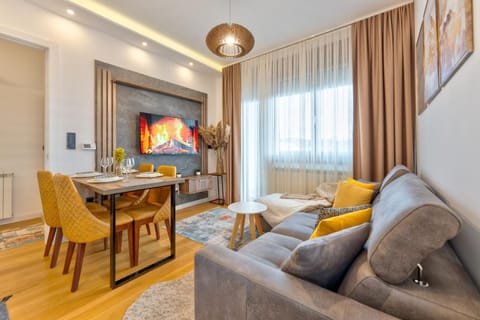 Living room, Seating area, Dining area