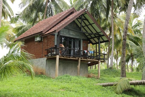 Property building, Balcony/Terrace, Garden view