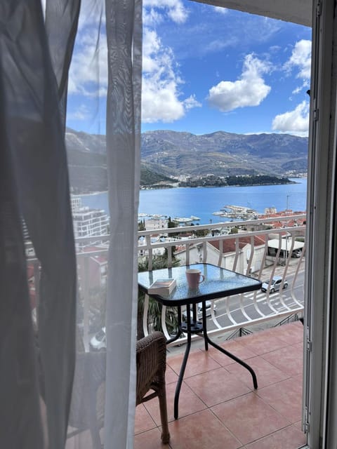 Natural landscape, View (from property/room), Mountain view, Sea view