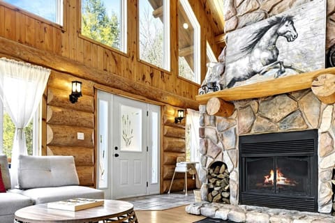Living room, fireplace