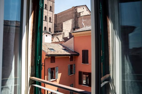 Off site, City view