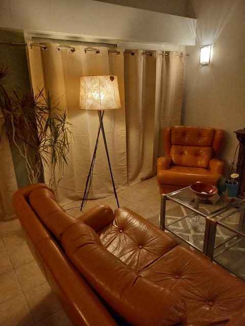 La Laghetanne, idéalement située entre Nice et Monaco Maison Indépendante Voiture indispensable House in 06340 La Trinité, France