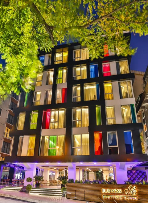Property building, Facade/entrance