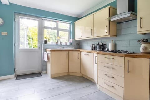 Kitchen or kitchenette, kitchen