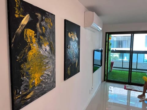 Travelers Dream! Apartment in Vila Canaa